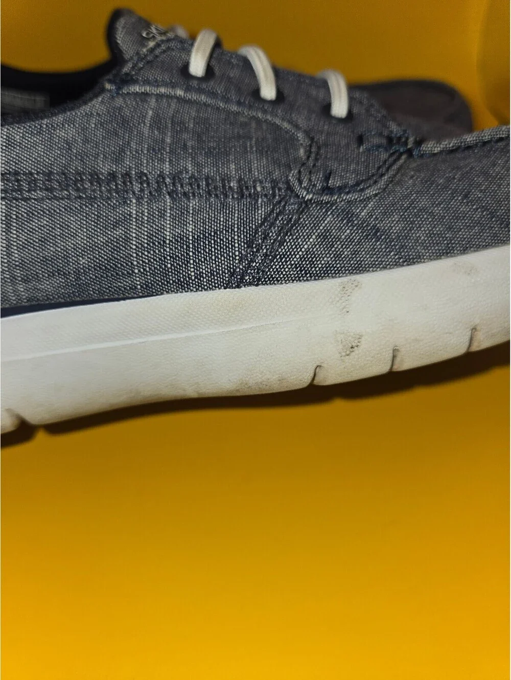 Skechers On-The-GO Men's Navy Denim Canvas Loafers / Boat Shoes (Size 8.5)